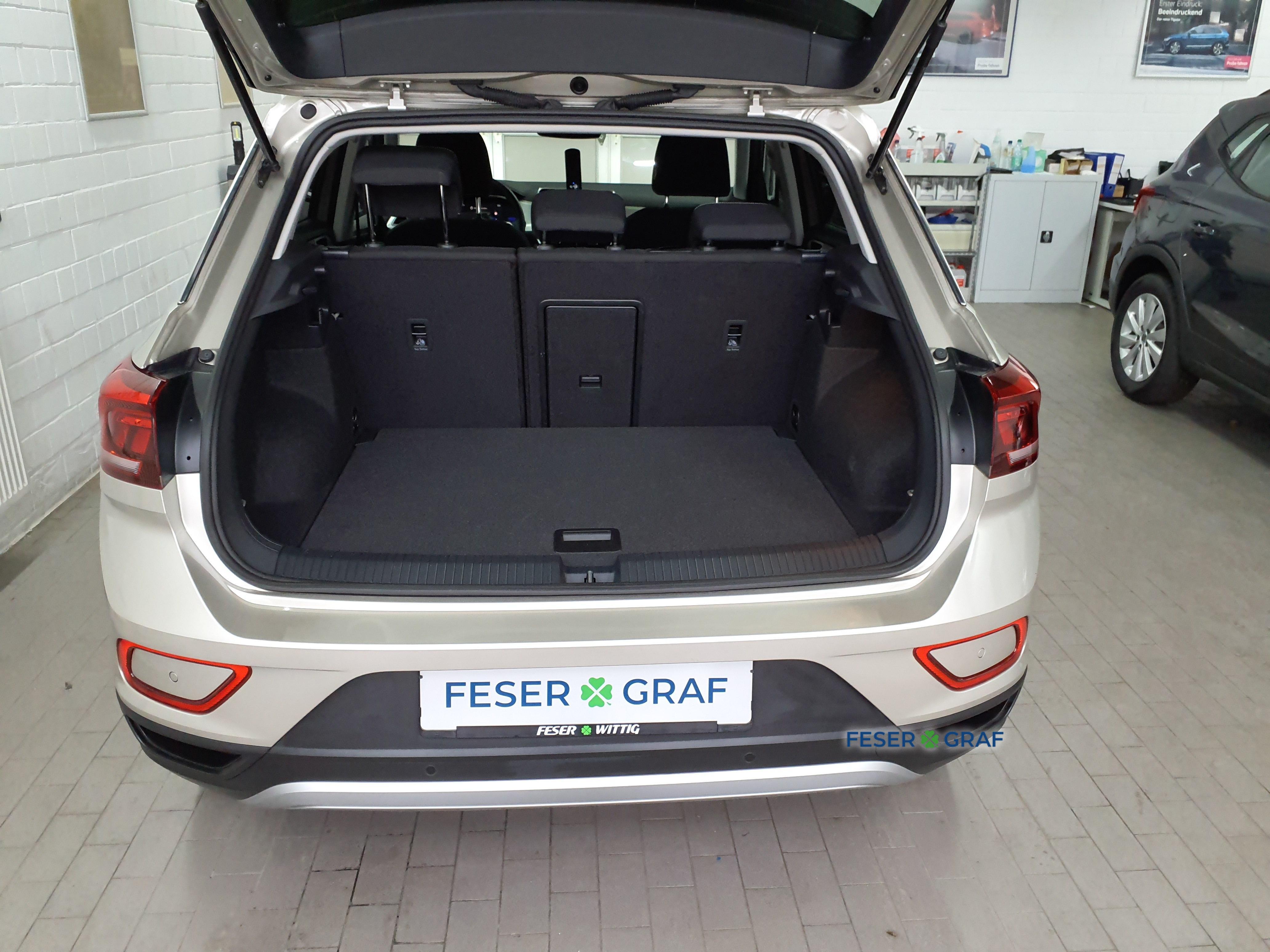 VW T-Roc 1.5TSI Move DSG AHK/Kamera/ACC/LED 