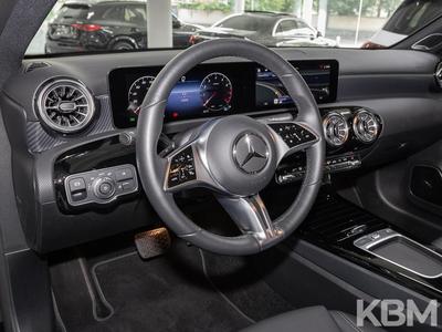 Mercedes-Benz A 180 PROGRESSIVE°NIGHT°MULTIB°BURM°360°DISTR° 