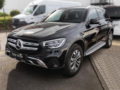 Mercedes-Benz GLC 200 4M AHK°DISTRONIC°TWA°TRITTBRETTER°MBUX° Rückfahrka 