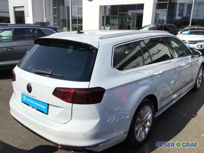 VW Passat Variant Elegance 2.0 TDI 147 kW DSG ACC SHZ 360° 