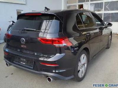 VW Golf VIII GTI 2.0 TSI 180 kW DSG LED SHZ Kamera 