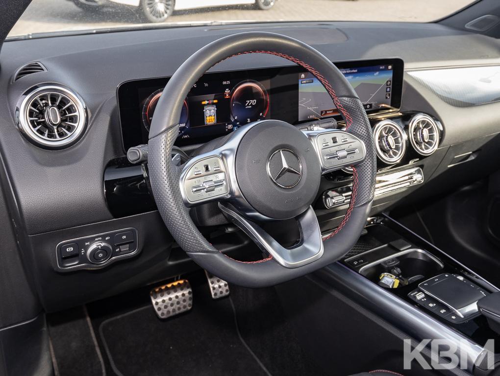Mercedes-Benz GLA 180 d AMG°PANO°HIGH-MBUX°NIGHT°TWA°PDC/RFK° Rückfahrka 