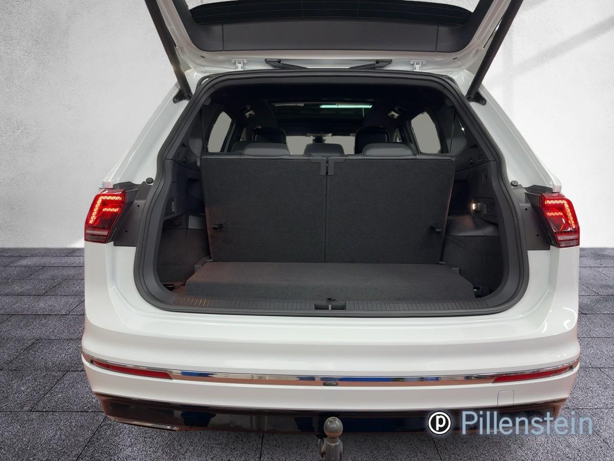 VW Tiguan Allspace R-Line 2.0 TSI DSG 4M. 7-SITZE PANO DCC ACTIVE-INF 