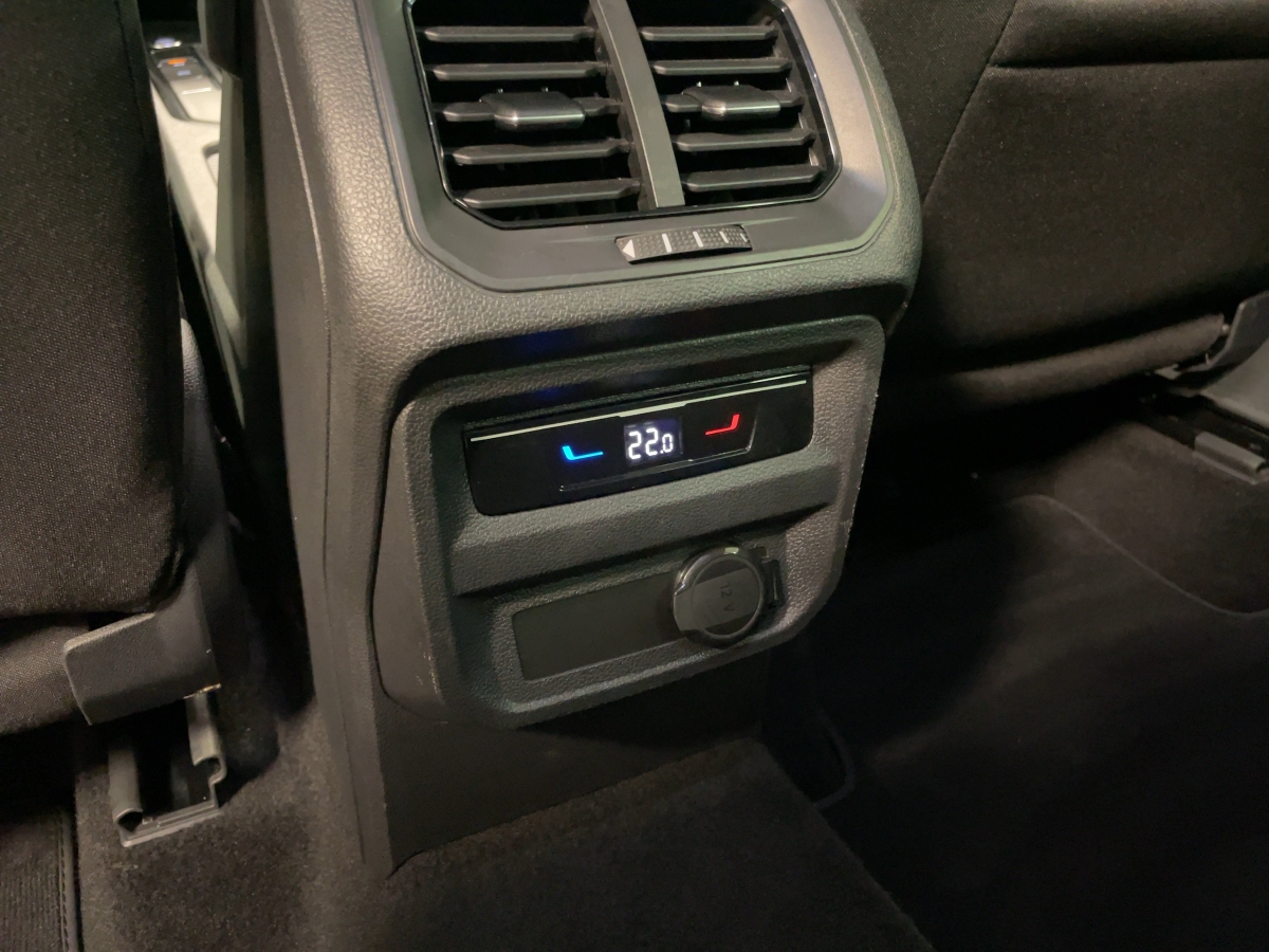 VW Tiguan Elegance 2.0 TDI DSG LED-MATRIX NAVI APP-CONNECT A 