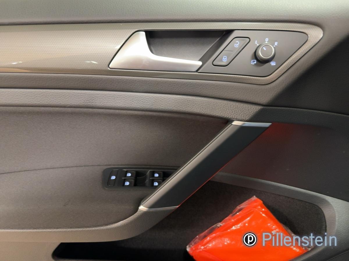 VW Golf VII IQ.DRIVE 1.0 TSI LIGHT-ASSIST NAVI SITZH. 