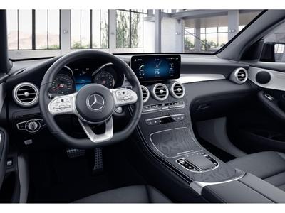 Mercedes-Benz GLC 300 de 4M Coupé+AMG+NIGHT+AHK+SHZ+KAMERA+LED 
