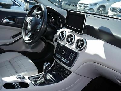 Mercedes-Benz A 160 Sondermodell SCORE!+LED+PDC+URBAN+SHZ+CD++ 