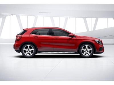 Mercedes-Benz GLA 180 AMG+LED+MEMORY+NAVI+SHZ+THERMOTRONIC+PDC 