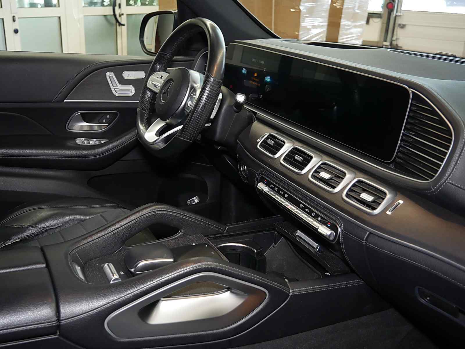 Mercedes-Benz GLE 400 d4M+AMG+AIRMATIC+HUD+360+DIST+STANDH+AHK 