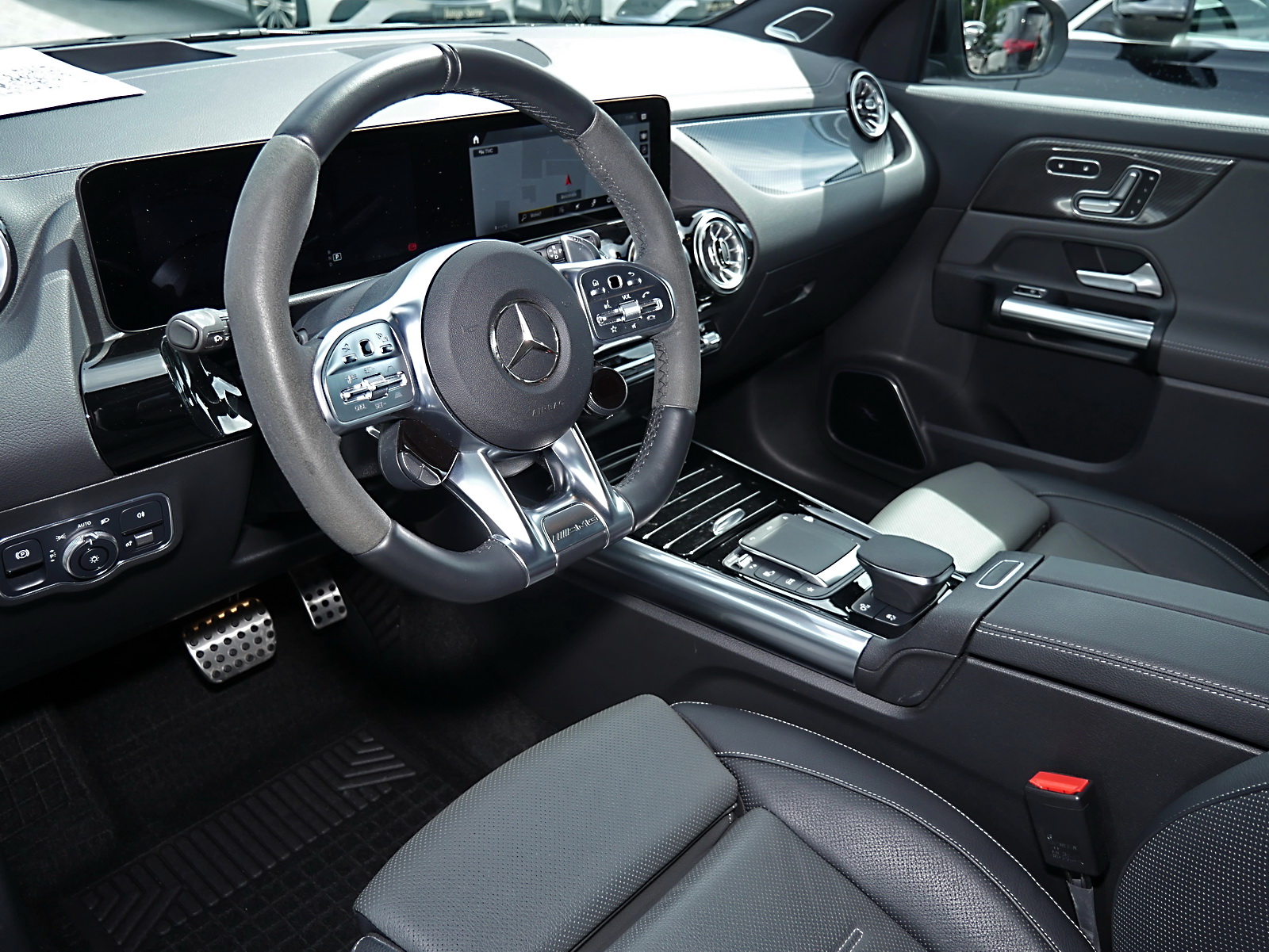 Mercedes-Benz GLA 45 AMG S 4M+AERO+NIGHT+360°+HUD+DIST.+MEMORY 