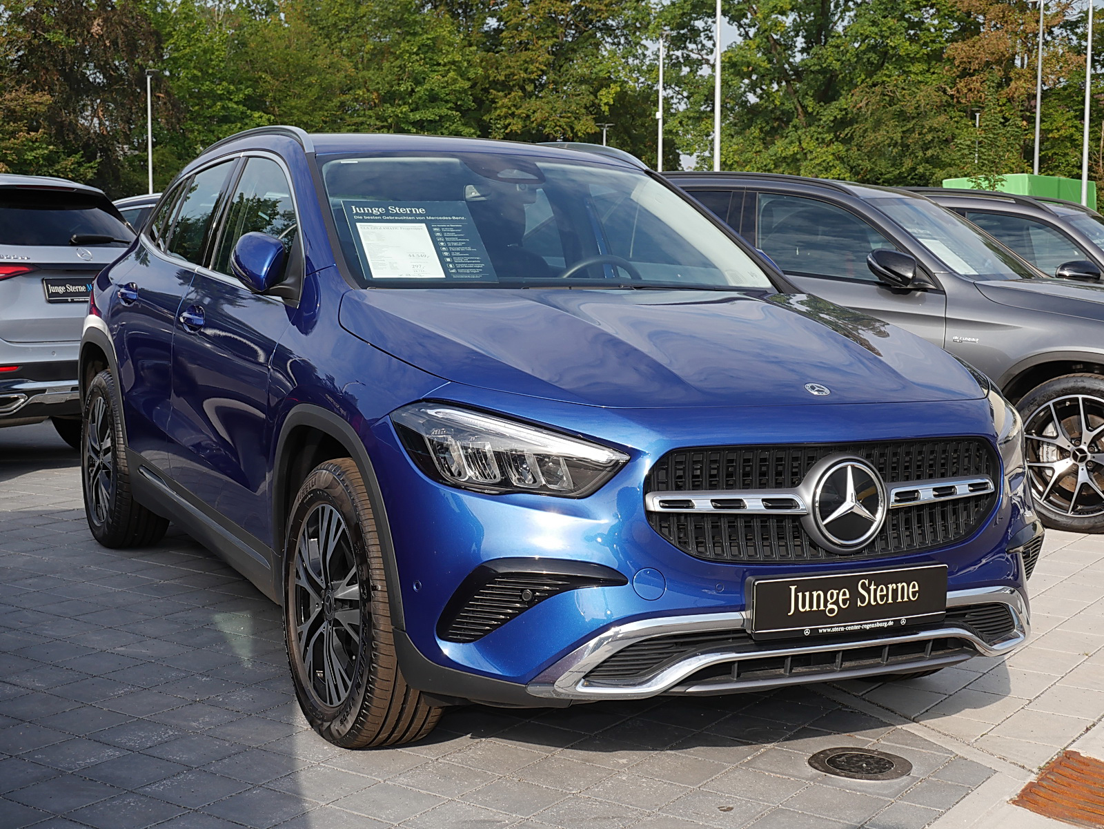 Mercedes-Benz GLA 220 d 4M+PROGRESSIVE+OFFROAD TECHNIK+LED+KAM 