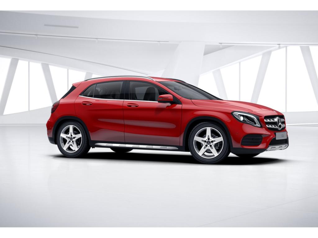 Mercedes-Benz GLA 180 AMG+LED+MEMORY+NAVI+SHZ+THERMOTRONIC+PDC 