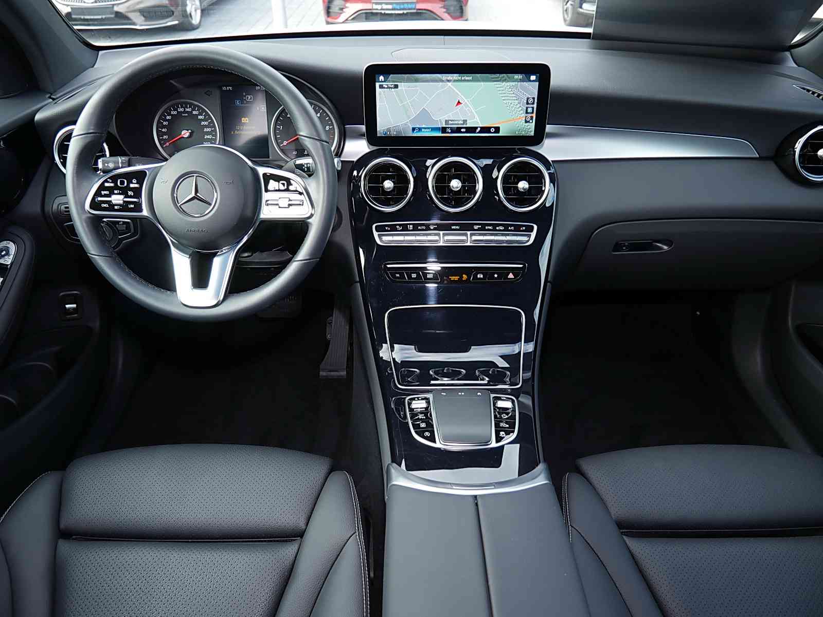 Mercedes-Benz GLC 220 d 4MATIC Coupé+LED+PDC+KAMERA+SHZ+MBUX++ 