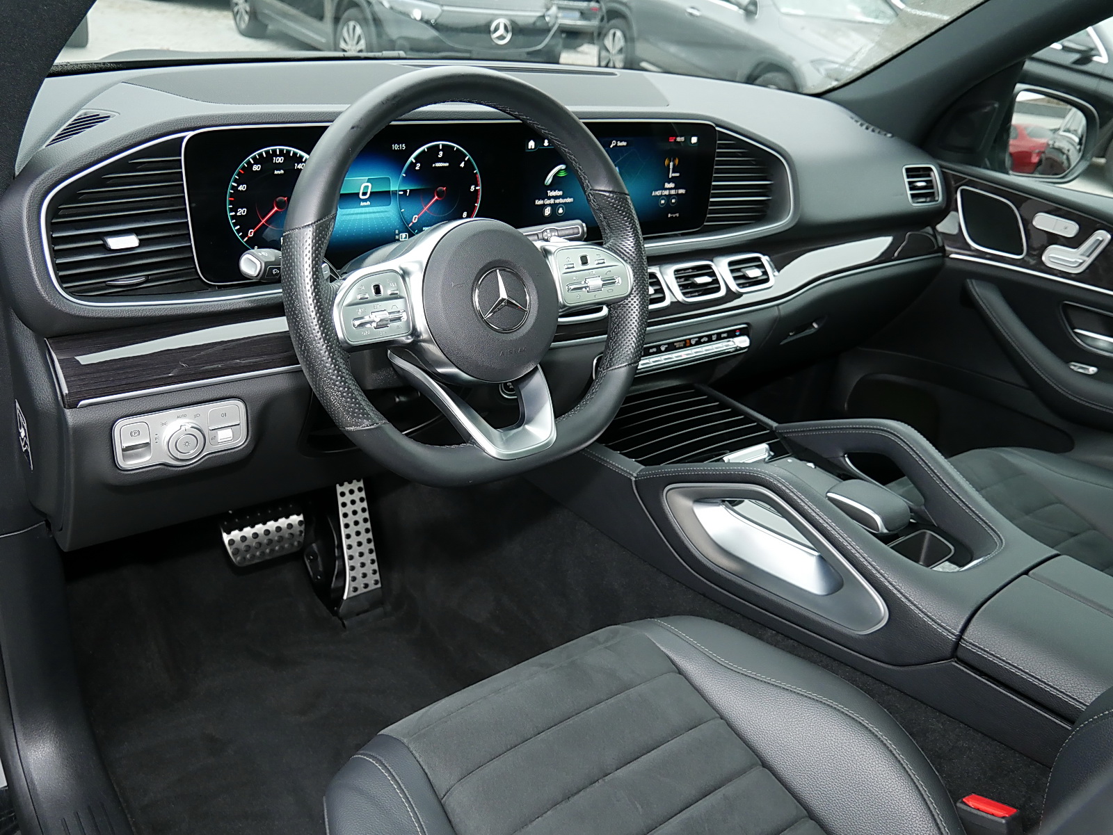 Mercedes-Benz GLE 300 d 4M+AMGint+AHK+PANO+DISTRONIC+MULTIBEAM 