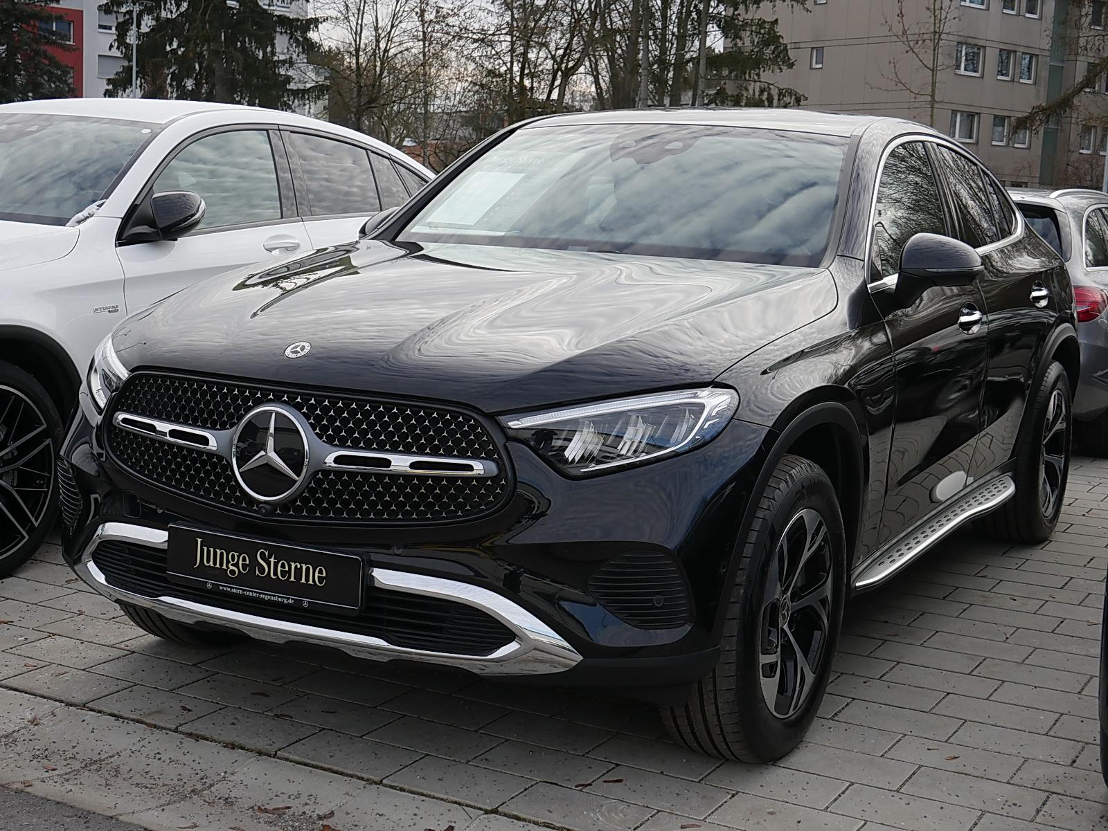 Mercedes-Benz GLC 300 e 4M Coupé+AVANTGARDE+AHK+360°+DISTRONIC 