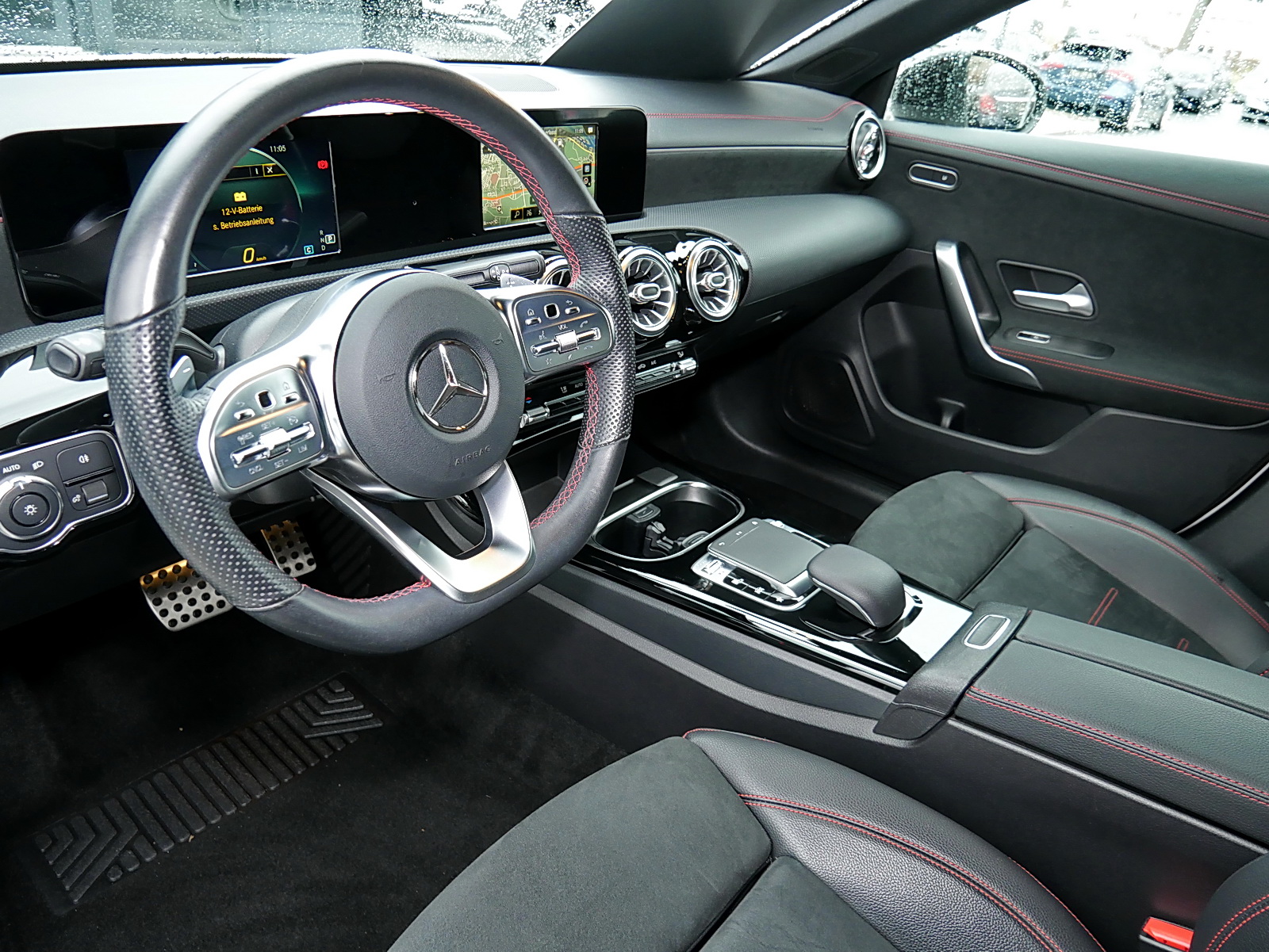 Mercedes-Benz CLA 180 Coupé+AMG+NIGHT Paket+LED+MBUX+PDC+SHZ++ 