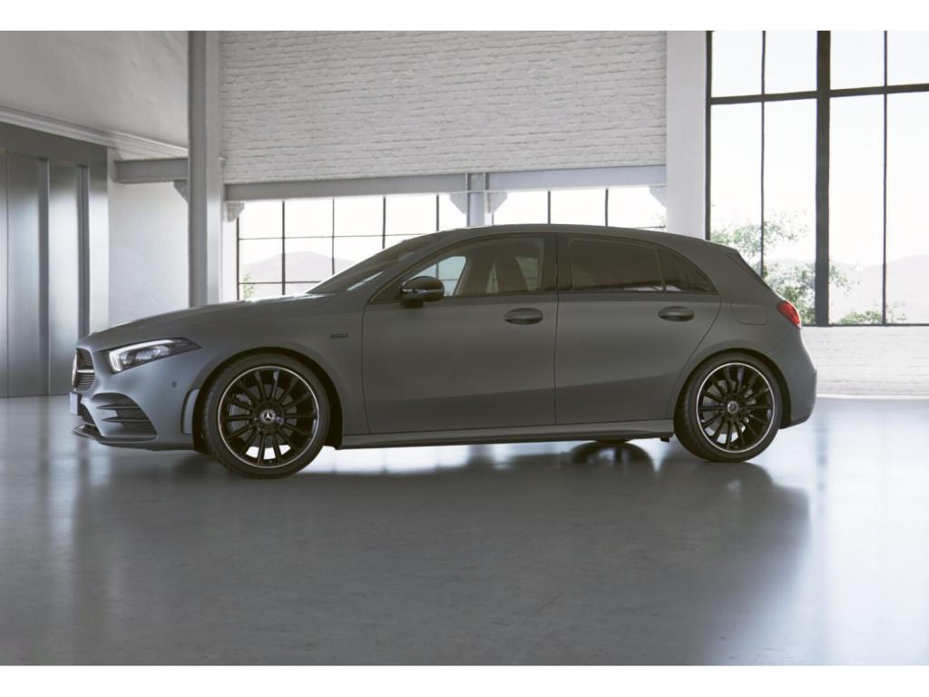 Mercedes-Benz A 250 e+AMG+NIGHT+PANO+DISTRONIC+360°+MULTIBEAM+ 