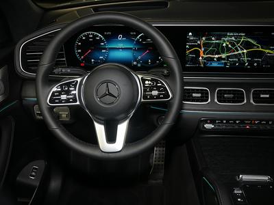 Mercedes-Benz GLS 400 d+AMG+NIGHT+AHK+DISTRONIC+MULTIBEAM+HUD 