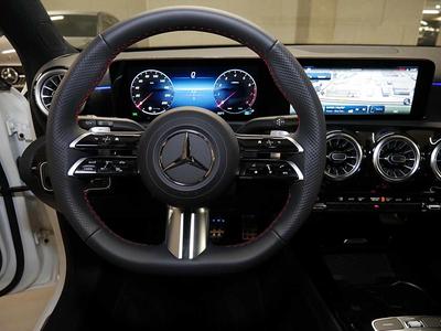Mercedes-Benz A 220 4M+AMG+NIGHT+360°+PANO+MULTIBEAM+KEYLESSGO 