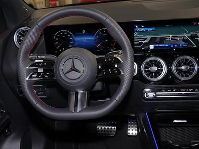 Mercedes-Benz GLA 200 AMG+DISTRONIC+360°+NIGHT+MULTIBEAM+K-GO+ 