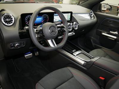 Mercedes-Benz GLA 200 AMG+DISTRONIC+360°+NIGHT+MULTIBEAM+K-GO+ 