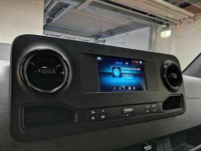 Mercedes-Benz Sprinter 319 L2H2 Klima LED Kamera Navi AHK 3,5t 