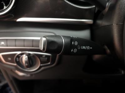 Mercedes-Benz V 220 d lang Navi LED Kamera Totwinkel DAB 