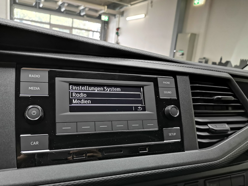 VW T 6.1 Pharmaausbau Klima DSG Flügeltüren 
