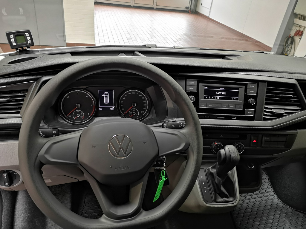 VW T 6.1 Pharmaausbau Klima DSG Flügeltüren 