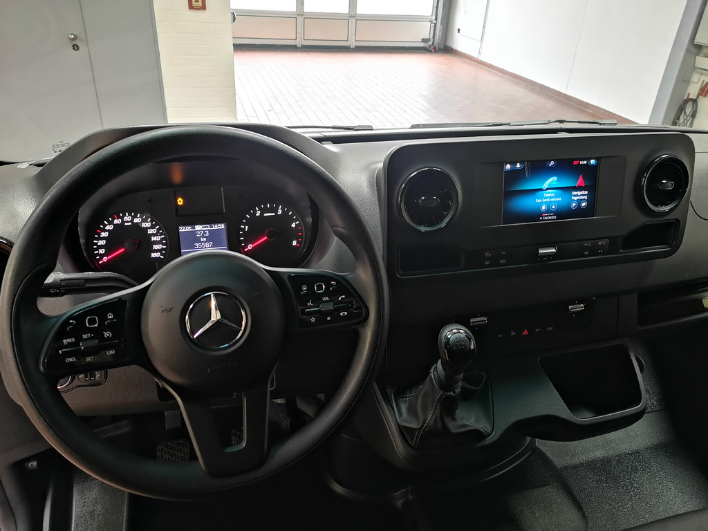 Mercedes-Benz Sprinter 317 CDI L2H2 Klima Navi Kamera MBUX 