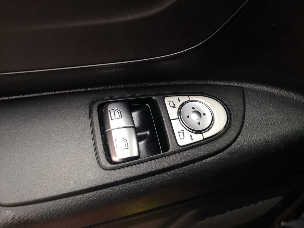 Mercedes-Benz Vito 114 CDI kompakt Klima Flügeltüren DAB 