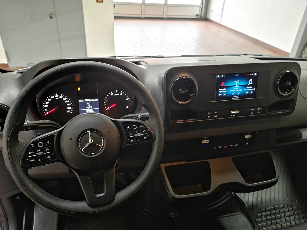 Mercedes-Benz Sprinter 319 CDI L2H2 Klima Standheizung LED 