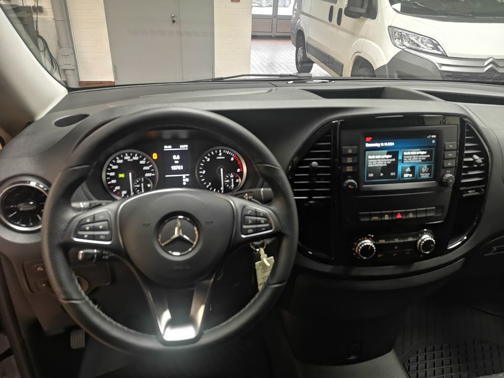 Mercedes-Benz Vito 114 CDI Tourer Pro lang Allrad 2xKlima LED 