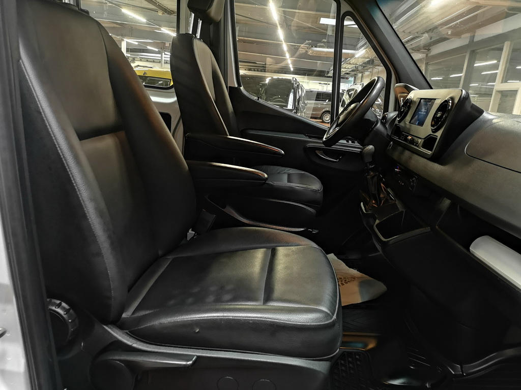 Mercedes-Benz Sprinter 216 CDI L2 Navi AHK MBUX DAB 