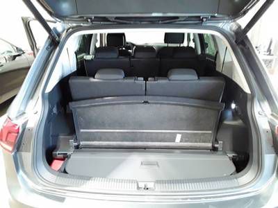 VW Tiguan Allspace 2.0 TDI DSG Life+AHK+RFK+GJR+NAV 