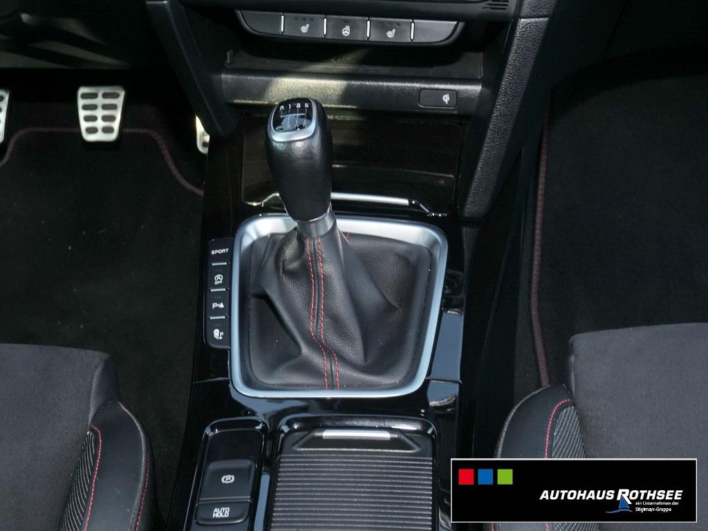 Kia Ceed 1.6 T-GDI GT BI-LED+JBL+KAMERA+NAVI+Alu-18` 