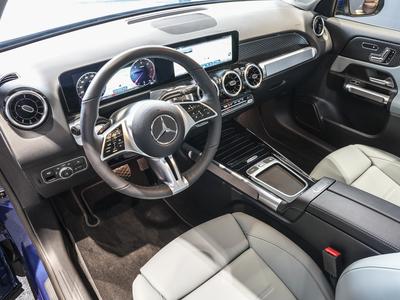 Mercedes-Benz GLB 220 d 4M Progressive AHK Panorama Standhzg 