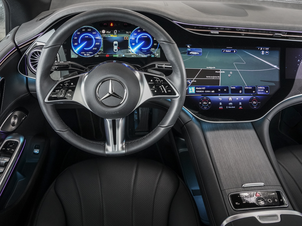 Mercedes-Benz EQE 300 AMG Burmester Distronic Pano Kamera LED 