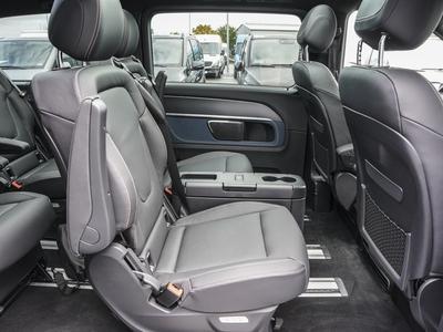 Mercedes-Benz EQV 300 Avantgarde lang Distr. Pano 360° Tisch 
