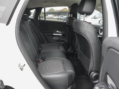 Mercedes-Benz GLA 250 e Progressive Distronic Rückfahrkamera 