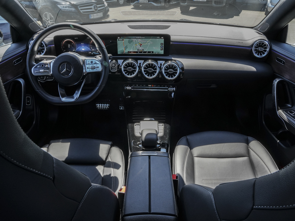Mercedes-Benz CLA 250 e Coupé AMG Rückfahrkamera Ambiente LED 
