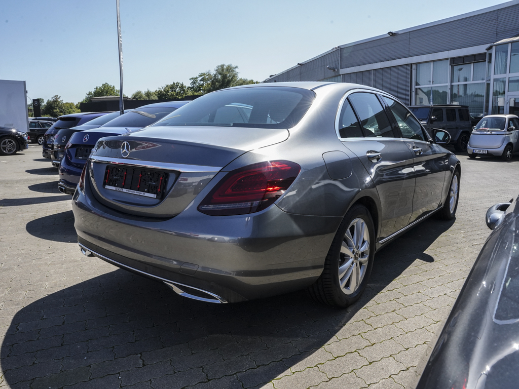 Mercedes-Benz C 300 d Avantgade Multibeam Ambiente 360°Kamera 