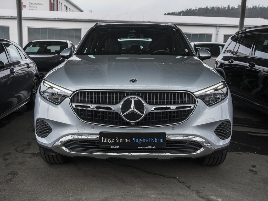 Mercedes-Benz GLC 300 e 4M Avantgarde Panorama Burmester 360°K 