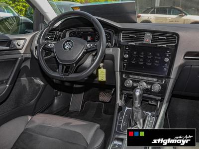 VW Golf R-line 2.0 TDI DSG AHK+LED+NAVI+ACTIVE-INFO 