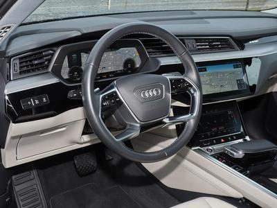 Audi E-tron Sportback S-line 55 quattro MATRIX+NAVI+PANO 