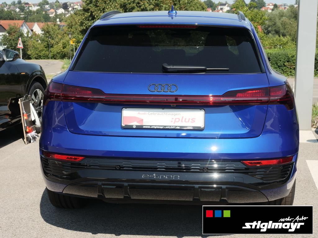 Audi Q8 e-tron S line 55 quattro ACC+AHK+HUD+MATRIX 