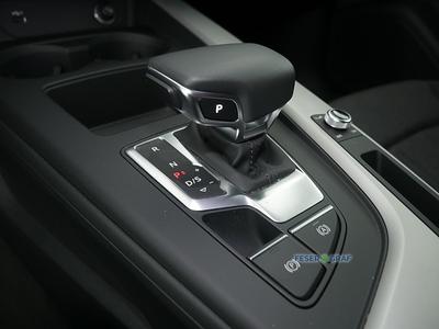 Audi A4 Allroad 40 TDI quattro S tronic Navi AHK/LED 