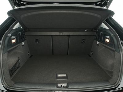 Audi Q2 Advanced 30 TFSI AHK/LED/V-Cockpit/SHZ/18