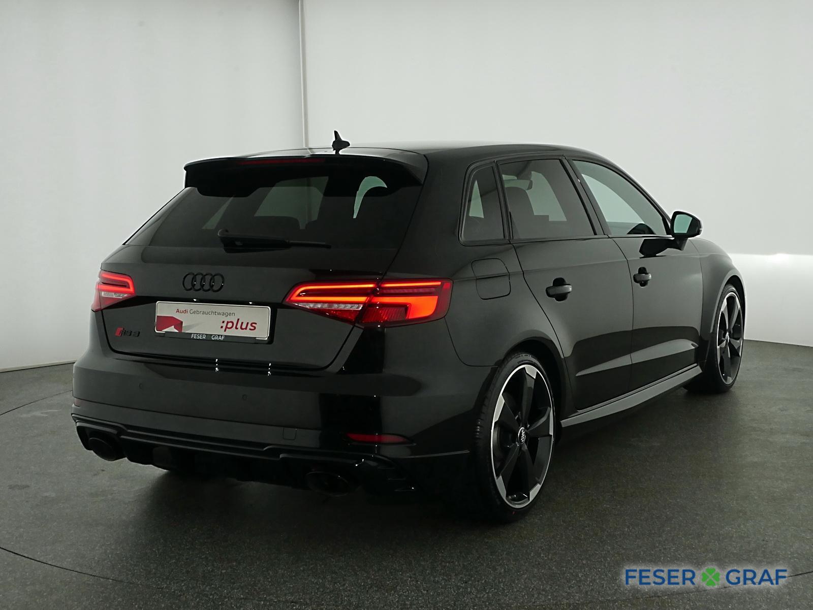 Audi RS3 Sportback 2.5 TFSI quattro Navi Plus ACC 19