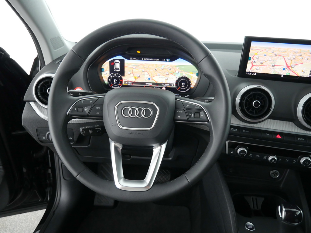 Audi Q2 Advanced 30 TDI S tronic Navi+/Kamera/LED/ 